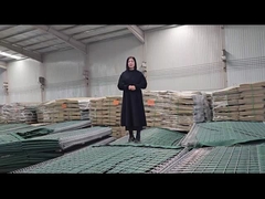 Четырнадцать контейнеров защитных барьеров