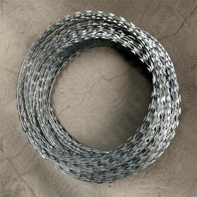 Горяче погруженный Bto-22 оцинкованный Concertina Razor Wire Fencing Bto30