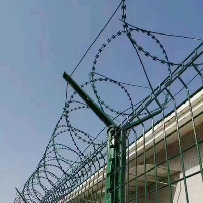 Фабрика CBT-65 Razor Coil Wire Hot Galvanized Low Price PVC Coated Fence Roll