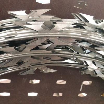 Оцинкованный конкурентная цена бритва обнаженная проволока Concertina колючий ограждение