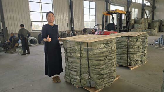 Фабрика оптовая оцинкованный ПВХ из нержавеющей стали Concertina бритва колючая проволока BTO-22 BTO-60 Бритва колючая проволока роллы