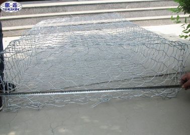 Pvc покрыл гальванизированную ячеистую сеть подпорной стенки стены 2mm Gabion шестиугольную