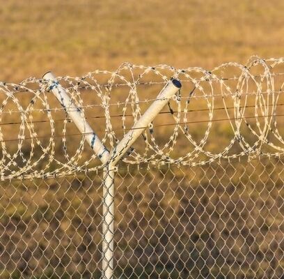 Колючая проволока Razor Barbed Wire из оцинкованной стали 18