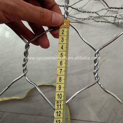 Низкоуглеродистый камень Gabion железной проволоки арретирует сетку см 8*10 для предохранения от стены реки